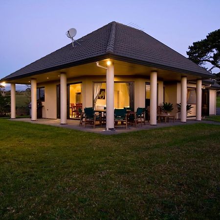 Okura River Vacations Villa Оукланд Екстериор снимка