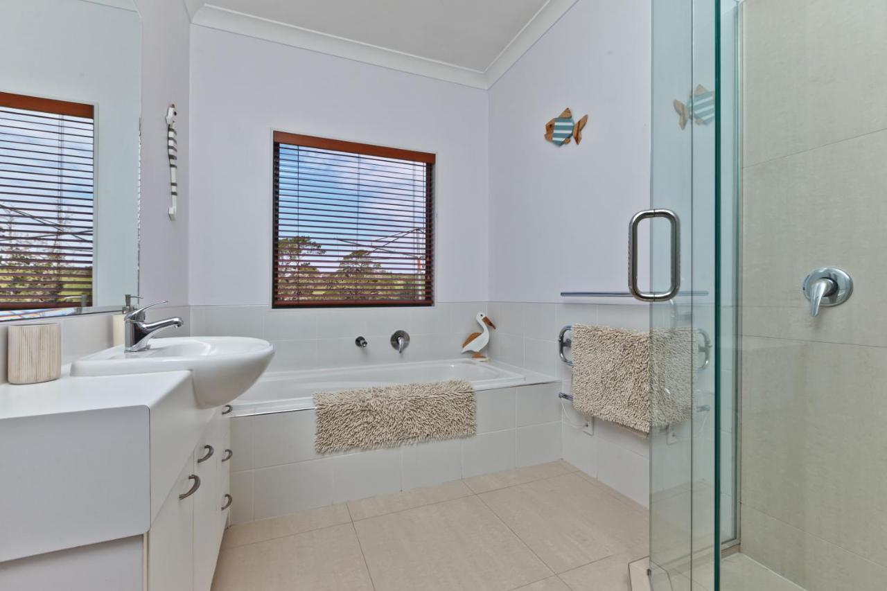 Okura River Vacations Villa Оукланд Екстериор снимка